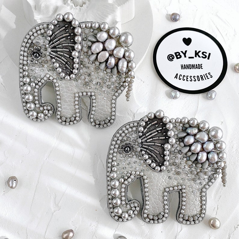 Elephant Beaded Brooch Pin Embroidered Brooches for Women Handmade Elephant Gifts for Mom