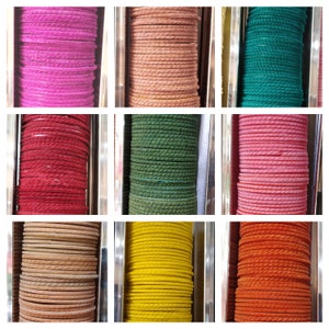 12 stuks veelkleurige Indiase kostuum bruiloft stijl fluwelen touch effen glazen armbanden voor meisjes en vrouwen mode feestkleding gratis verzending (1)