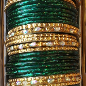 42 stuks veelkleurige Indiase bollywood-kostuum bruiloft stijl vonkende glazen armbanden voor meisjes en vrouwen gratis verzending!
