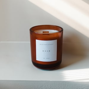 DUSK. Tonka, Tobacco and Bergamot Scented Candle | Wood Wick | Vegan | Handmade | Eco | Minimalist Luxury Candle