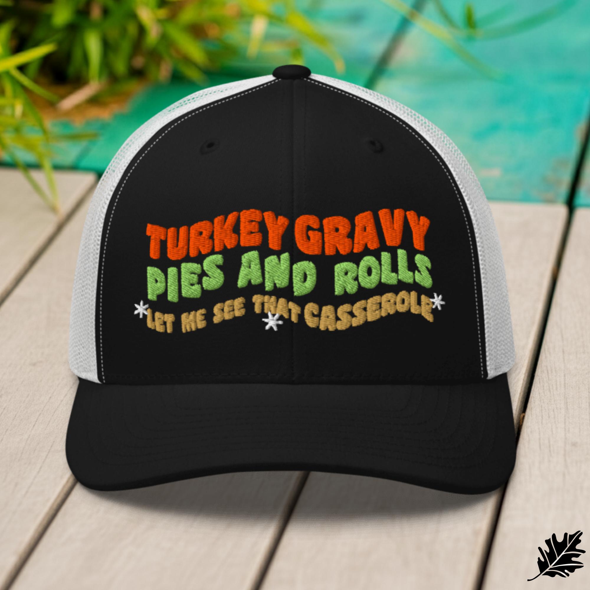 ターキーグレービーパイとロールのトラッカーハット、刺繍入りサンクス