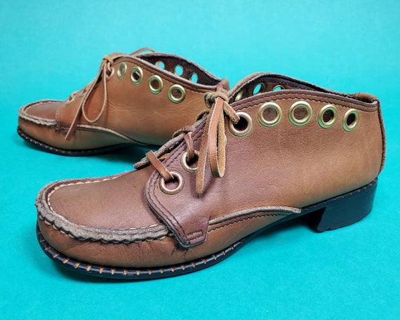 Unique 1960's mod lace-up leather shoes.