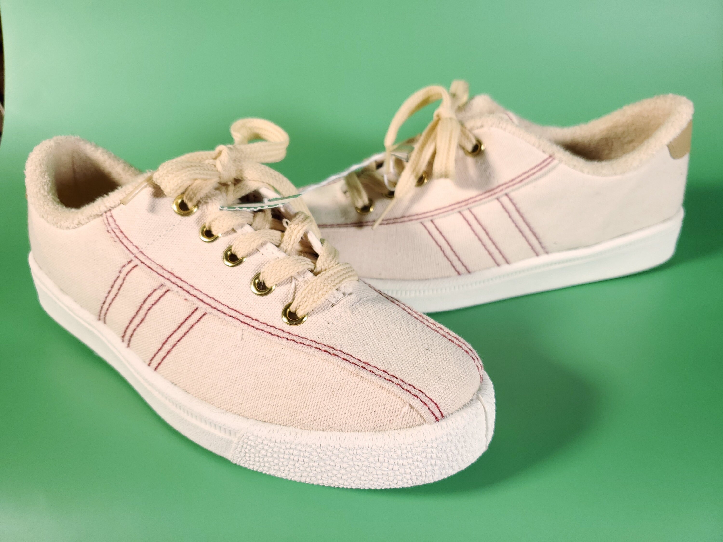 Vintage 1970s TRAX Sneakers Tennis Shoes Canvas Deadstock