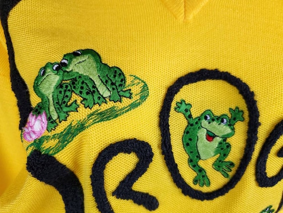 Vintage FROGS sweater! Playful yellow pullover ap… - image 9