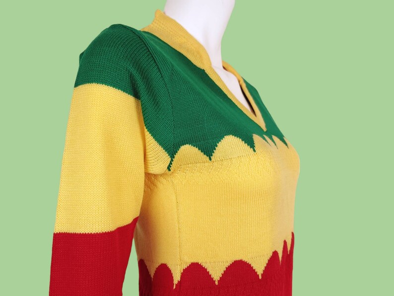 Unique deadstock pullover sweater. Vintage 80s. Bodycon, micro-mini, vibrant, rastafarian, red yellow green, scalloped pattern. XS image 5