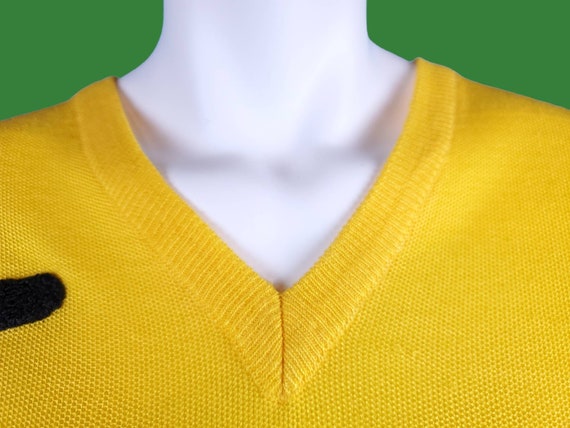 Vintage FROGS sweater! Playful yellow pullover ap… - image 5