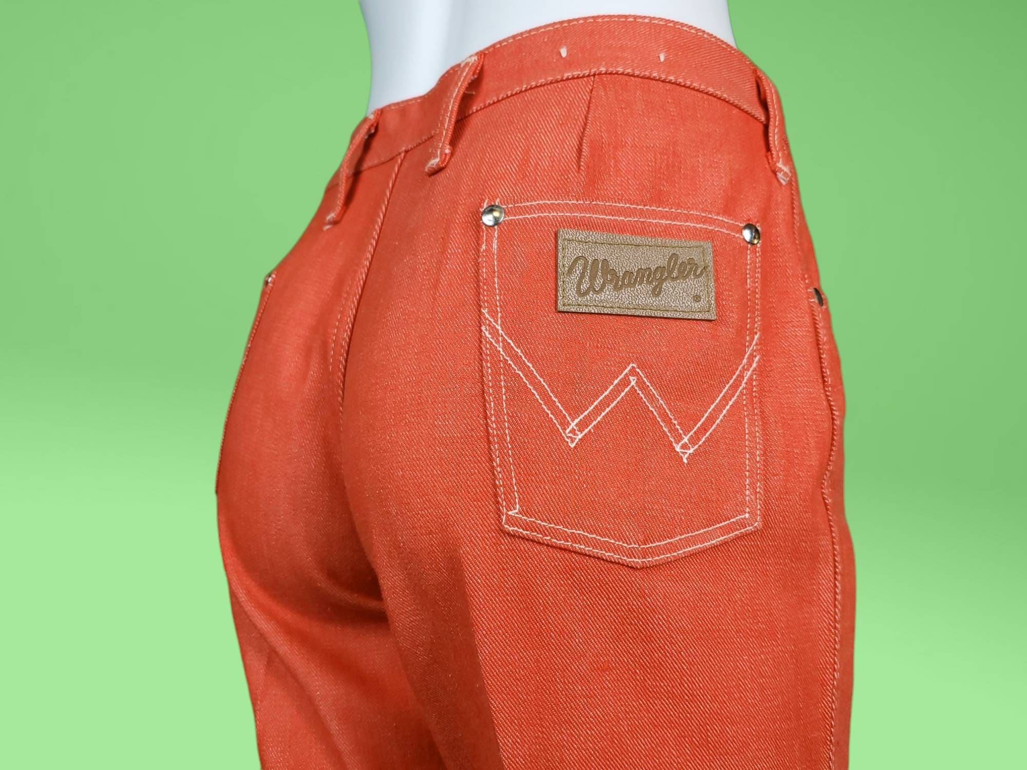 sullivang mom jeans vintage orange  Looks, Calça laranja, Diy roupas  vintage