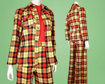 Handmade vintage plaid pantsuit 2 piece unique mod set high rise cuffed bell bottoms/jacket 1960s (26 waist)