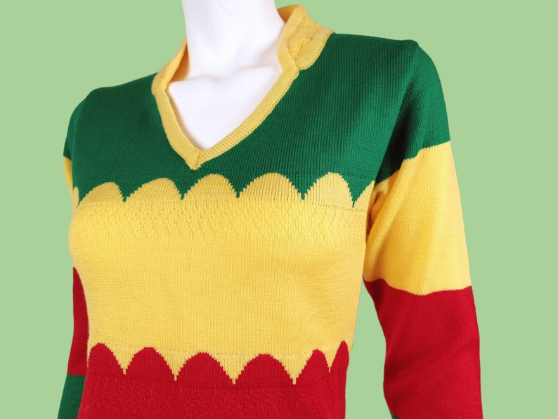 Unique deadstock pullover sweater. Vintage 80s. Bodycon, micro-mini, vibrant, rastafarian, red yellow green, scalloped pattern. XS image 4