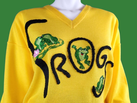 Vintage FROGS sweater! Playful yellow pullover ap… - image 1