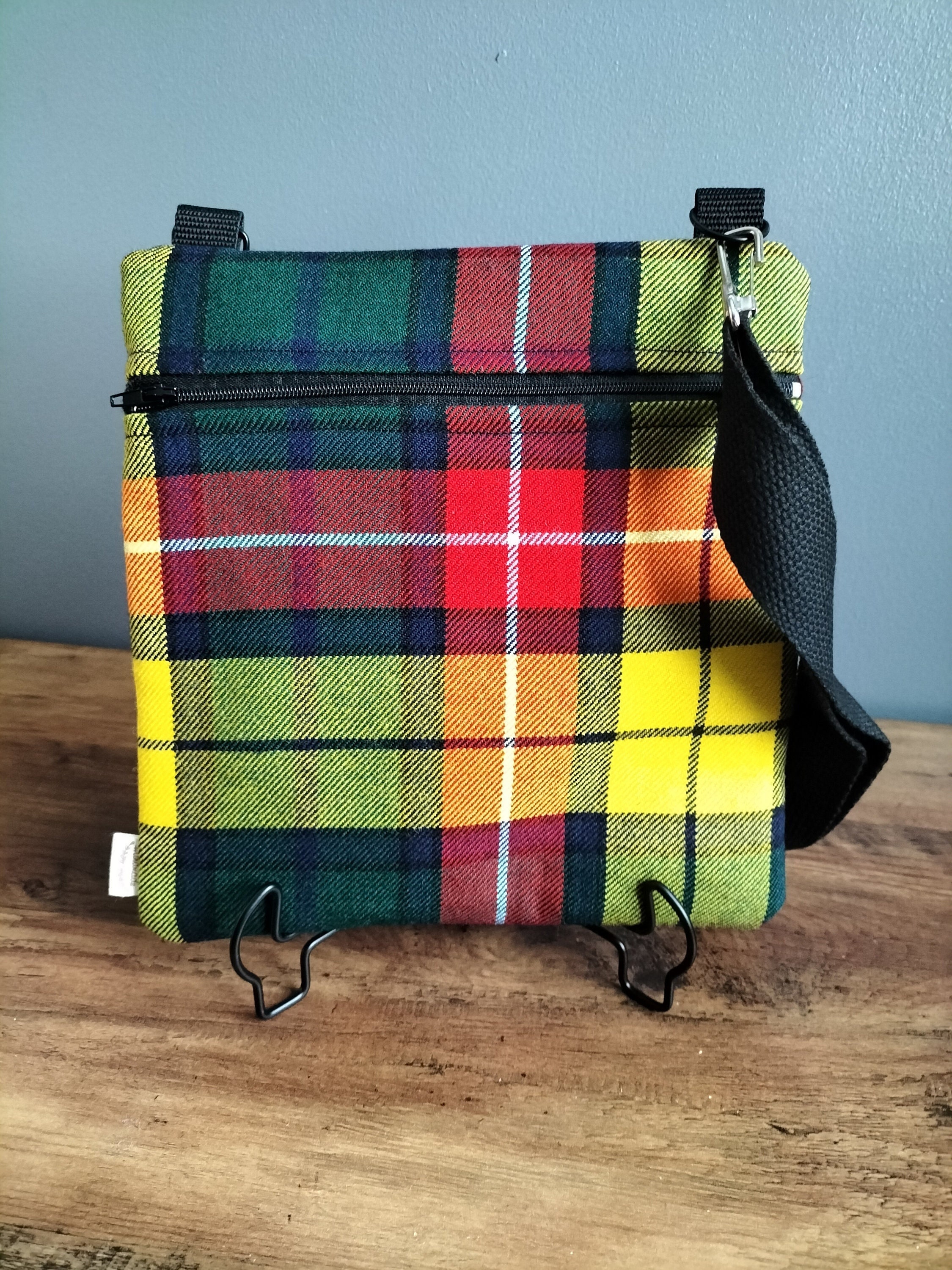 Champion tartan 2025 sling bag