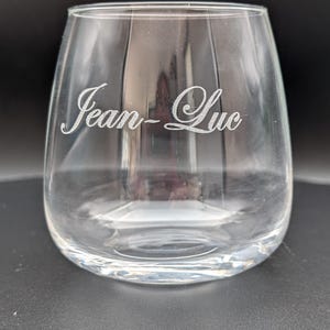 Laser engraved crystal table glass
