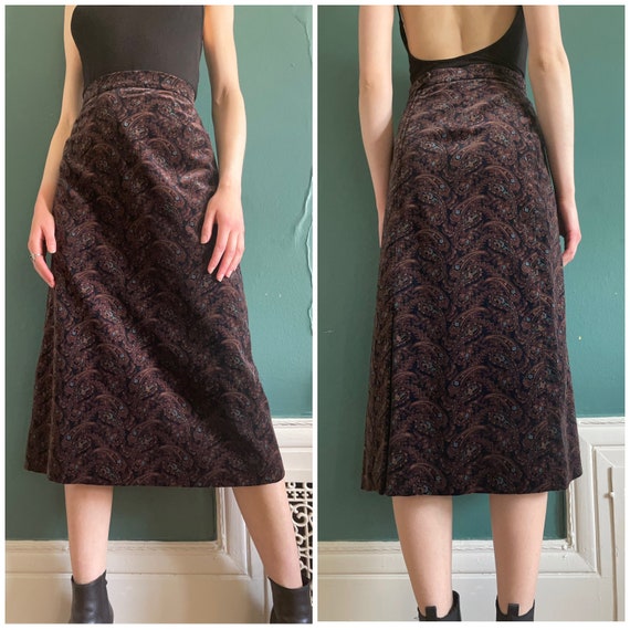70s Vintage Black, Beige and Blue Velvet Paisley S