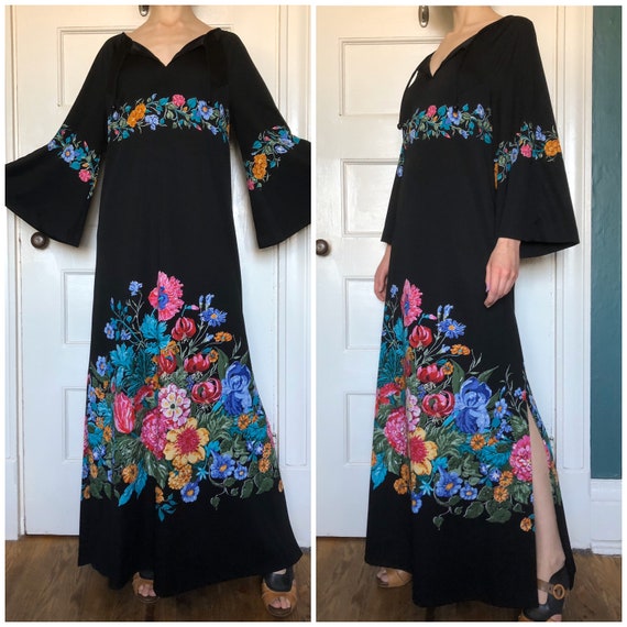70s Bell Sleeve Dress / 70s Maxi Dress / Size Med