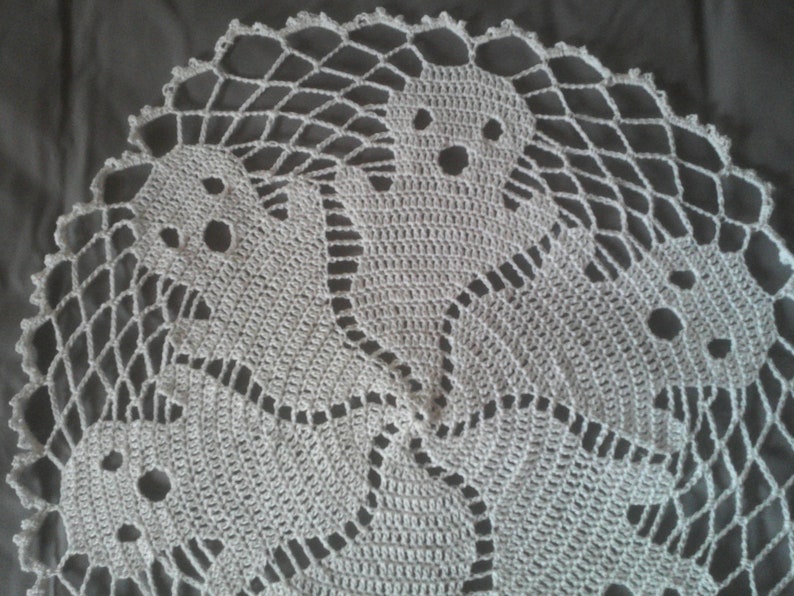 Boo Ghosts Small Round Crochet Doily-Halloween-White-15 image 3