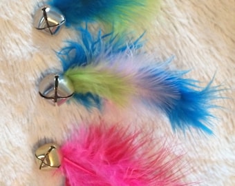 FEATHER BELL Cat Toys!!! Jingle bell w/Feather - Cats love them!!! 3 pack