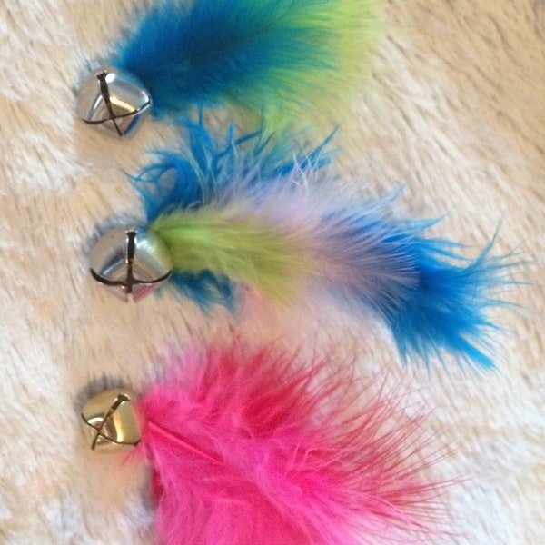 FEATHER BELL Cat Toys!!! Jingle bell w/Feather - Cats love them!!! 3 pack