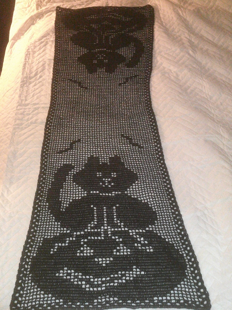 Kat in de Pompoen Patch Rechthoekige Gehaakte Halloween Tafel Runner-Zwart-56 "x18" - KLAAR OM TE VERZENDEN! afbeelding 1