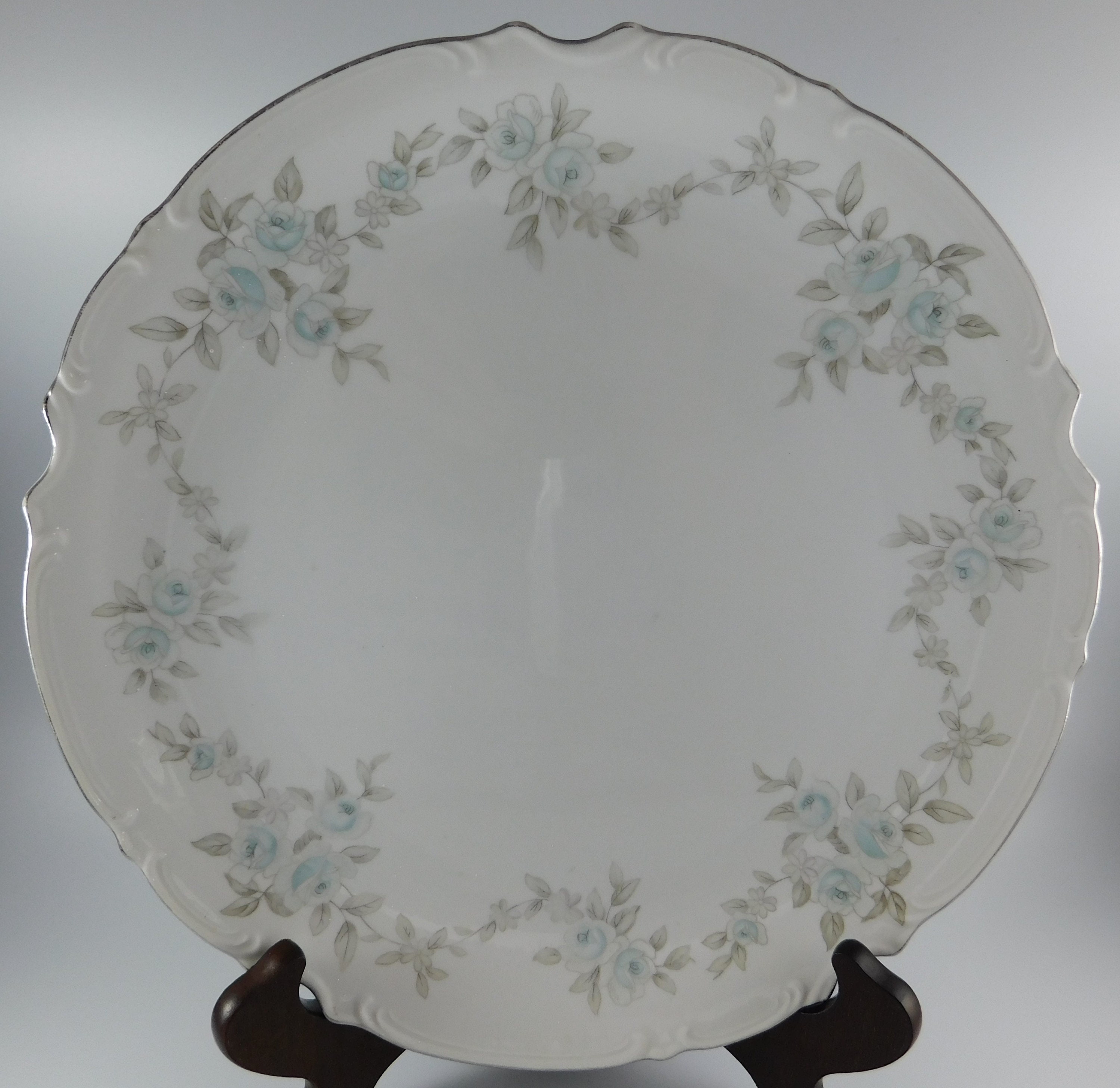 Mikasa Fine China-barbizon # 9289-made in Japan-12 in Plate