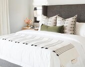 White Moroccan blanket black stripes,White pom-Pom,moroccan pompom throw blanket,cotton blanket,bedroom blanket,bed spread,moroccan bedding