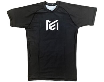 Black Rush Guard & Shorts Set - Gym Workout Apparel - MMA Training Set