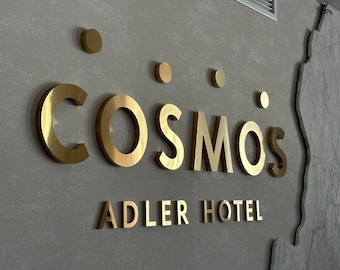 Individuell gestaltetes 3D-Logoschild aus Edelstahl, moderne Metallbuchstaben, Wanddekoration für den Büroempfang
