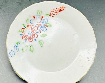 Vintage Japanse rode en blauwe bloemen kinderthee schotel 2,5"