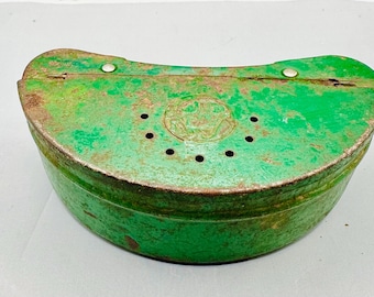 Vintage 1960er Jahre Metal Live Bait Dose - Nierenform, Klappdeckel