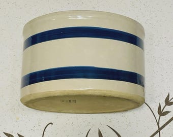 Robinson Ransbottom Crock Gresware Blue Stripe 303-C Roseville Ohio 2.5 Cuartos
