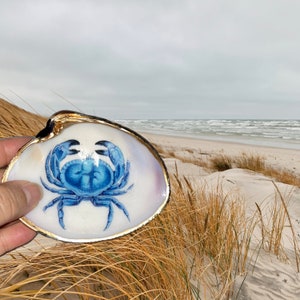 Crab Clam Shell Ring Dish, Jewelry Dish, Trinket Bowl, Coastal Decor, Beach