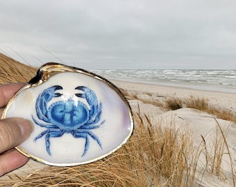 Crab Clam Shell Ring Dish, Jewelry Dish, Trinket Bowl, Coastal Decor, Beach