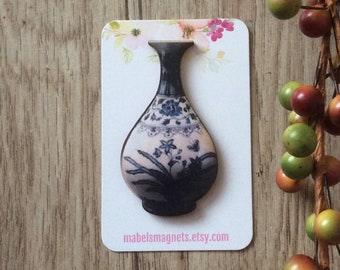 Needle Minder for Cross stitch,Ming Vase Magnets,Needlepoint,Chinese Needlework gifts,Blue Willow Needle Minder,Delftware Magnets