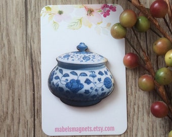 Blue Willow Needle Keeper ,Blue Willow Needle Knack, Blue Willow Magnets,Delftware Magnets,Embroidery Needle Keeper,Delft Blue Needle Knacks