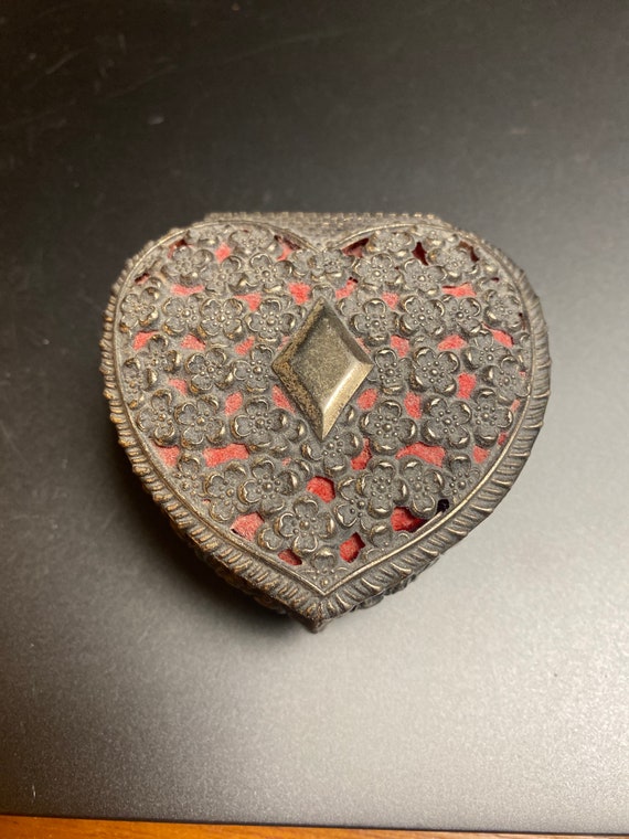 Heart shaped trinket box