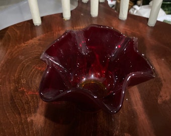 赤い波型ガラスの花瓶 - Etsy 日本