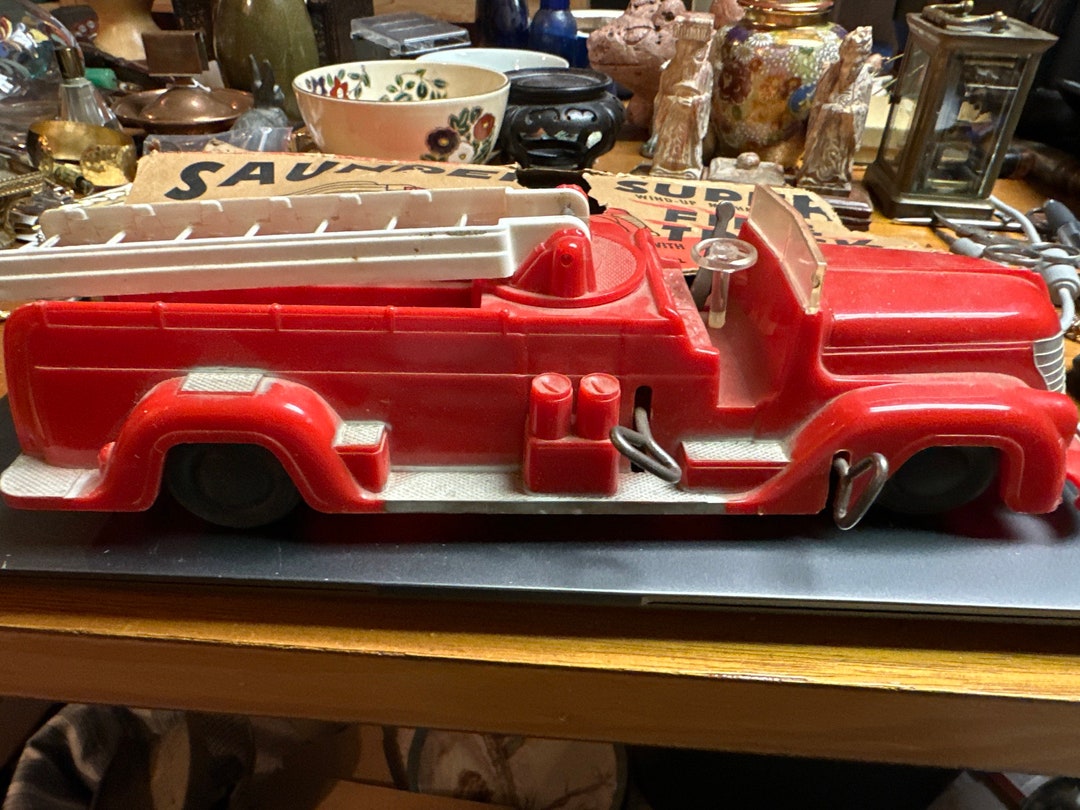 Saunders Supper Wind up Fire Truck Etsy Saunders Supper Wind up Fire Truck Etsy