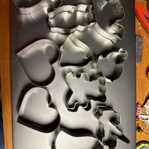 Lot of vintage cookie cutters
