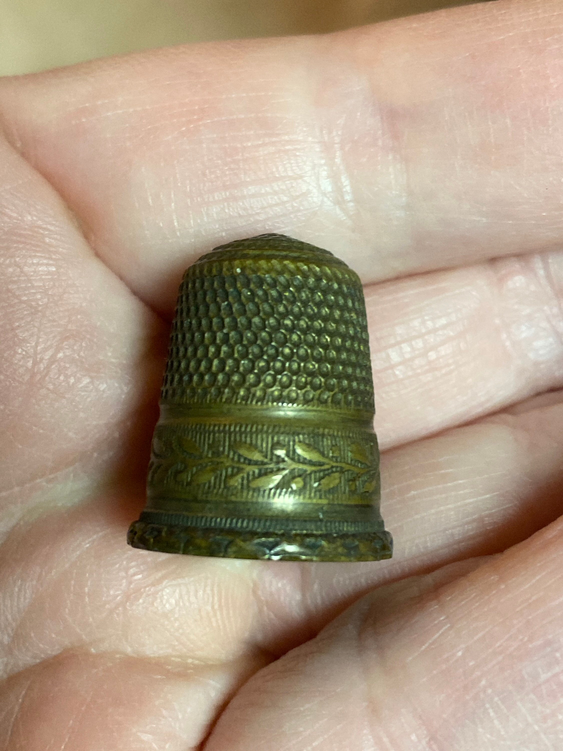 Vintage brass etched thimble