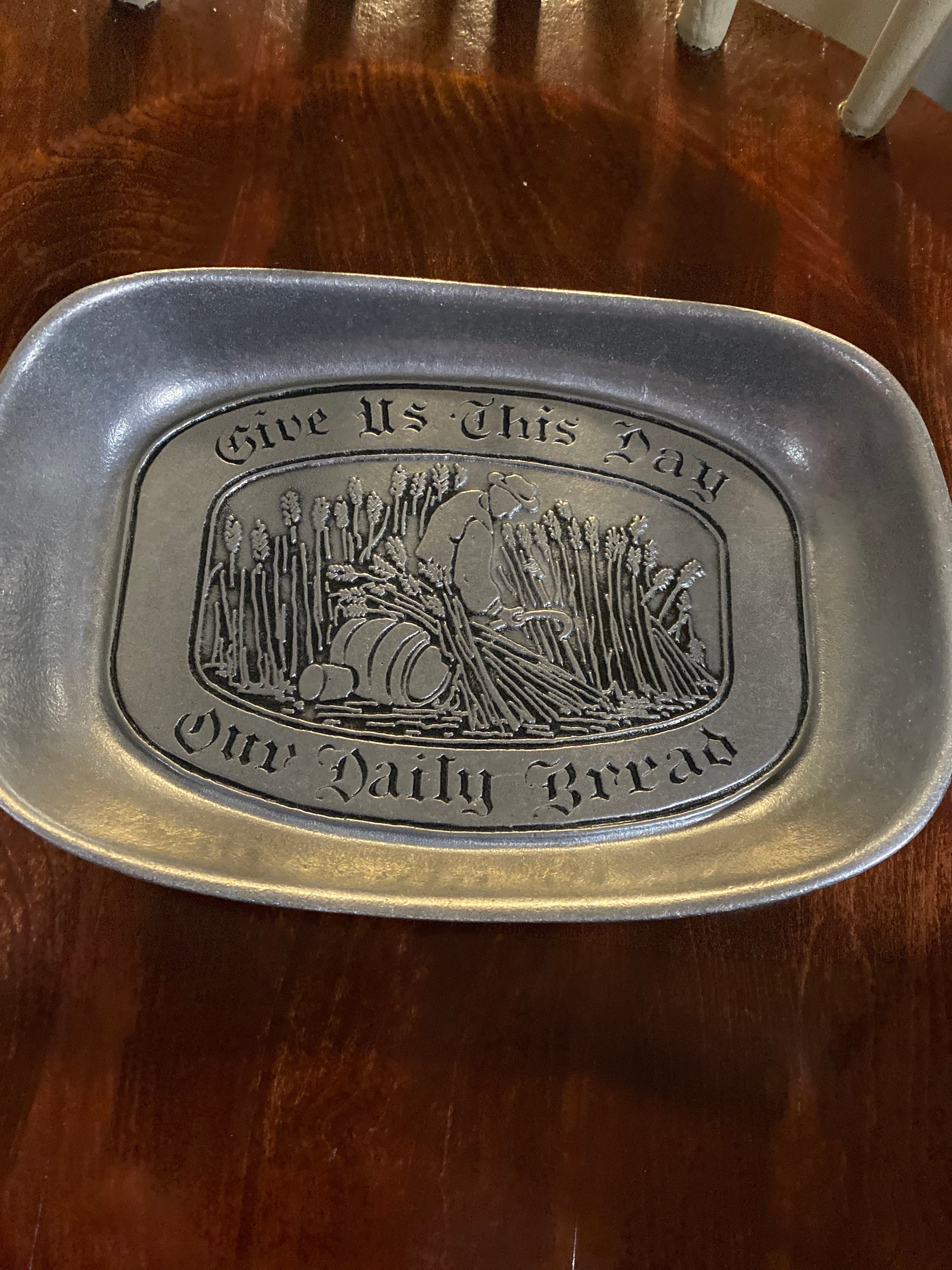 ウィルトン・コロンビアがこの記念日プレートを私たちにくれました