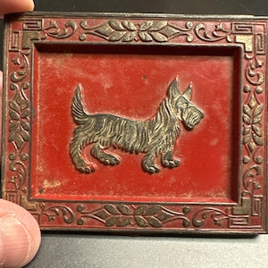 Metal Scottie dog lid