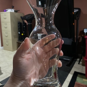 Clear glass vase