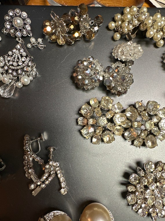 Incredible lot of vintage crystal jewelry - image 7