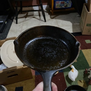 Lodge 8 inch cast iron skillet
