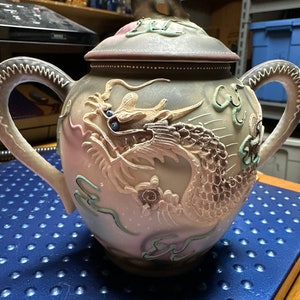 Dragon ware sugar bowl