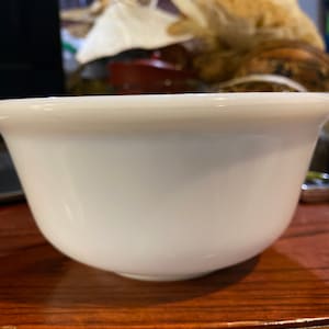 Vintage hazel atlas milk glass bowl