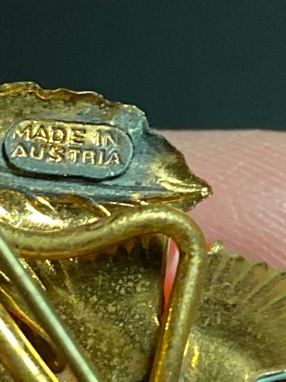 Vintage gold tone and enamel rose pin - image 3