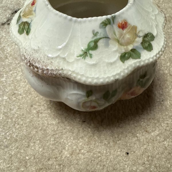 Porcelanowy odbiornik do włosów z Austrii