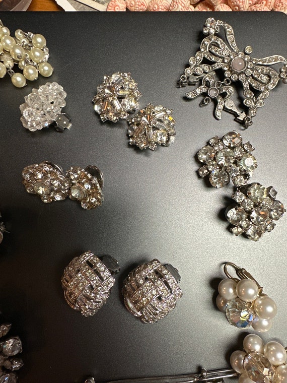 Incredible lot of vintage crystal jewelry - image 6