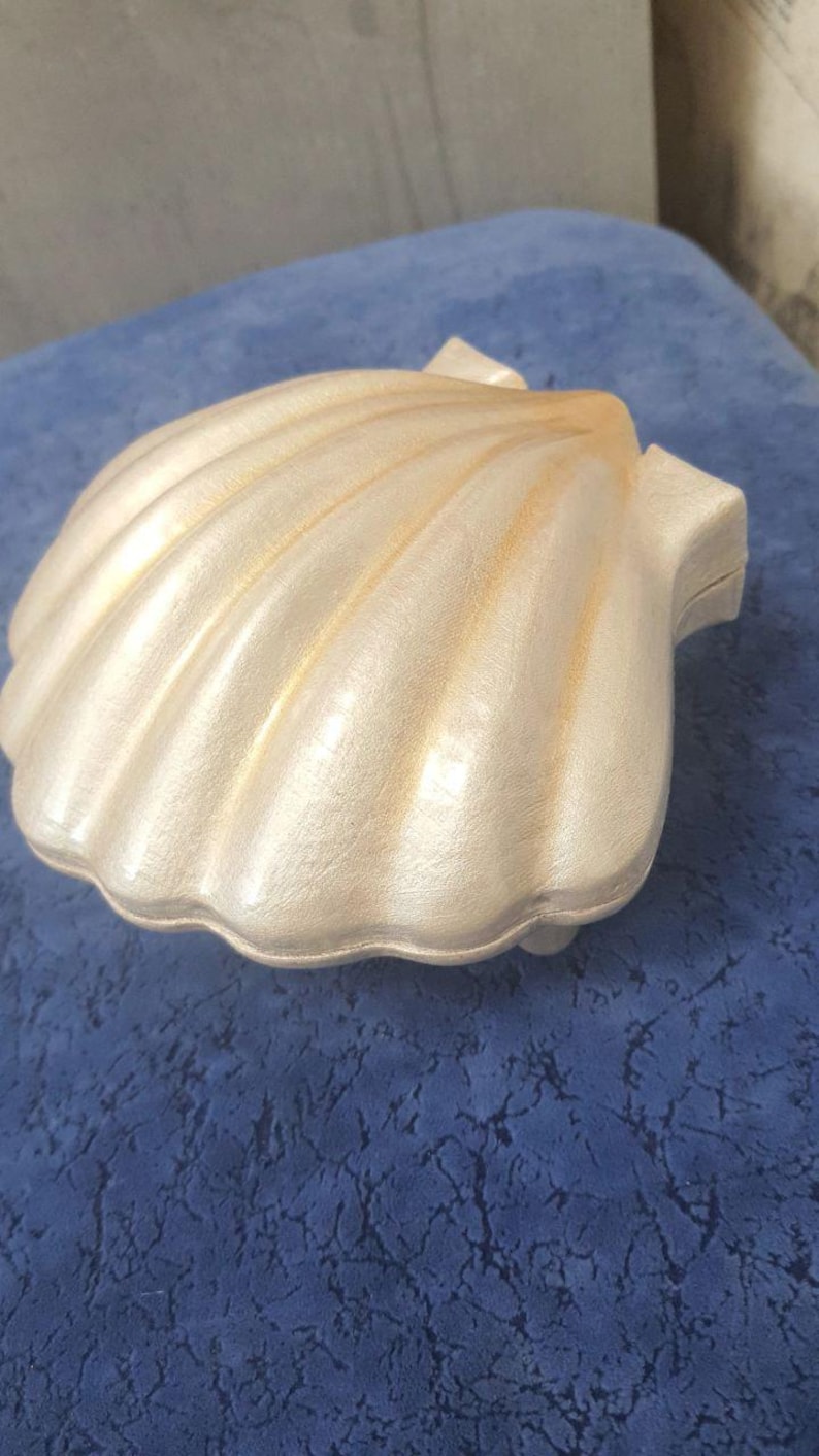 Carved Wooden Jewelry Box Clam Shell - Etsy