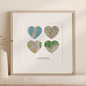 Impression de carte personnalisée coeurs 4 emplacements | Toile de carte personnalisée | Cadeau personnalisé | Cadeau de fiançailles | Art de carte d'anniversaire d'interurbain